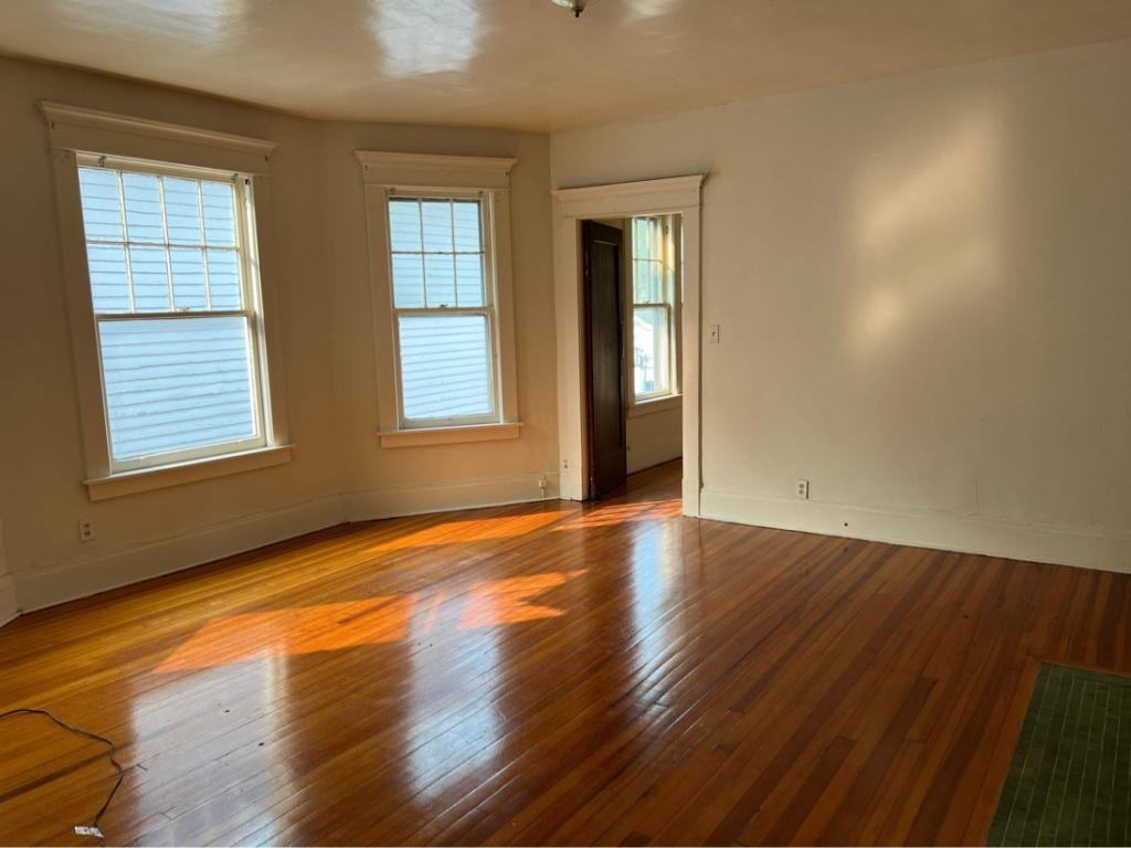 13 Springate St ## 15 - Photo 4 of 4