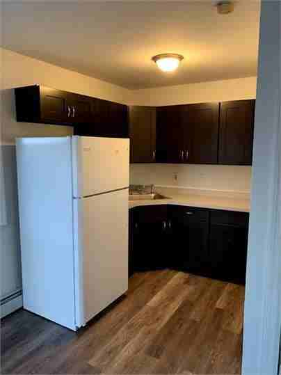 1607 Union Blvd - Photo 2 of 13