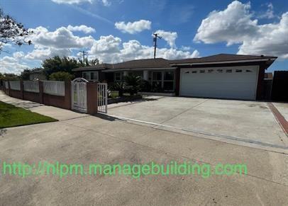 4806 W Maurie Ave - Photo 3 of 47