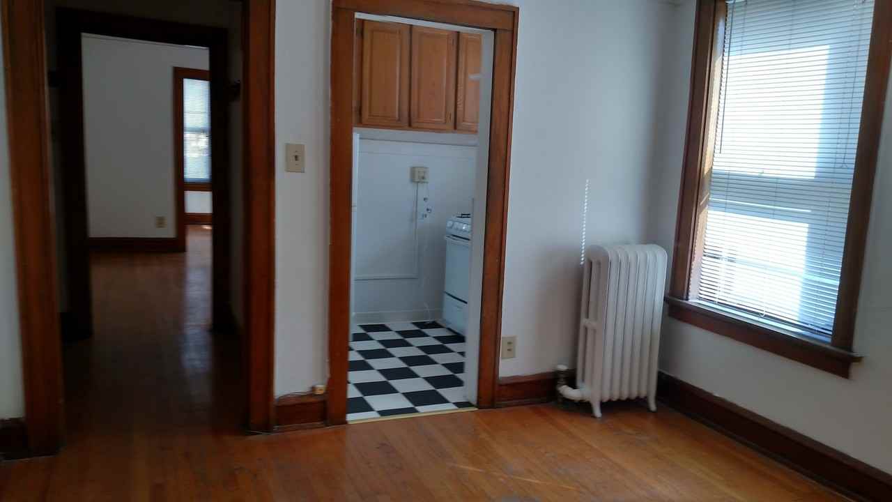 Murray Hill Apartments - Photo 4 of 8