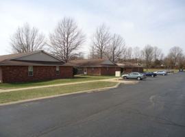 featured image of 451 Cedar St