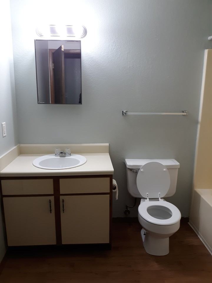 Lebanon Oaks Apartments - Photo 3 of 10