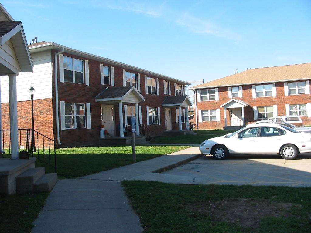 Norris City Apartments - Photo 2 of 7