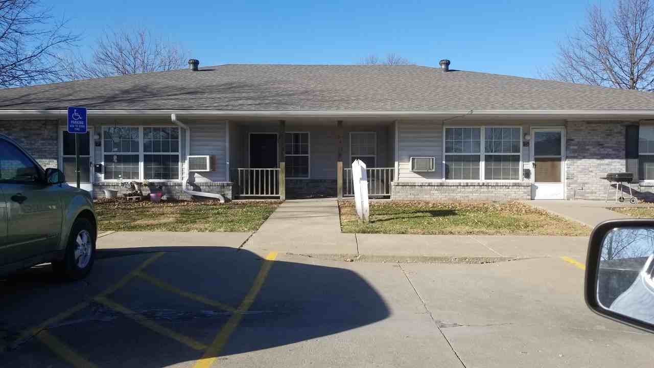 South Side Apartments 115 South St, Lathrop, MO 64465 Zumper