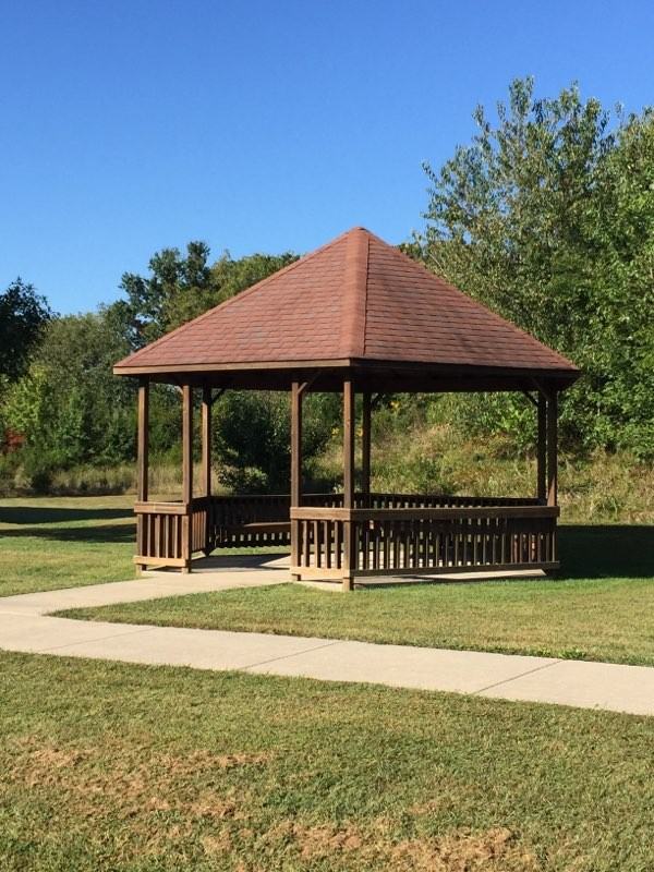 South Wind Apartments - Photo 2 of 5