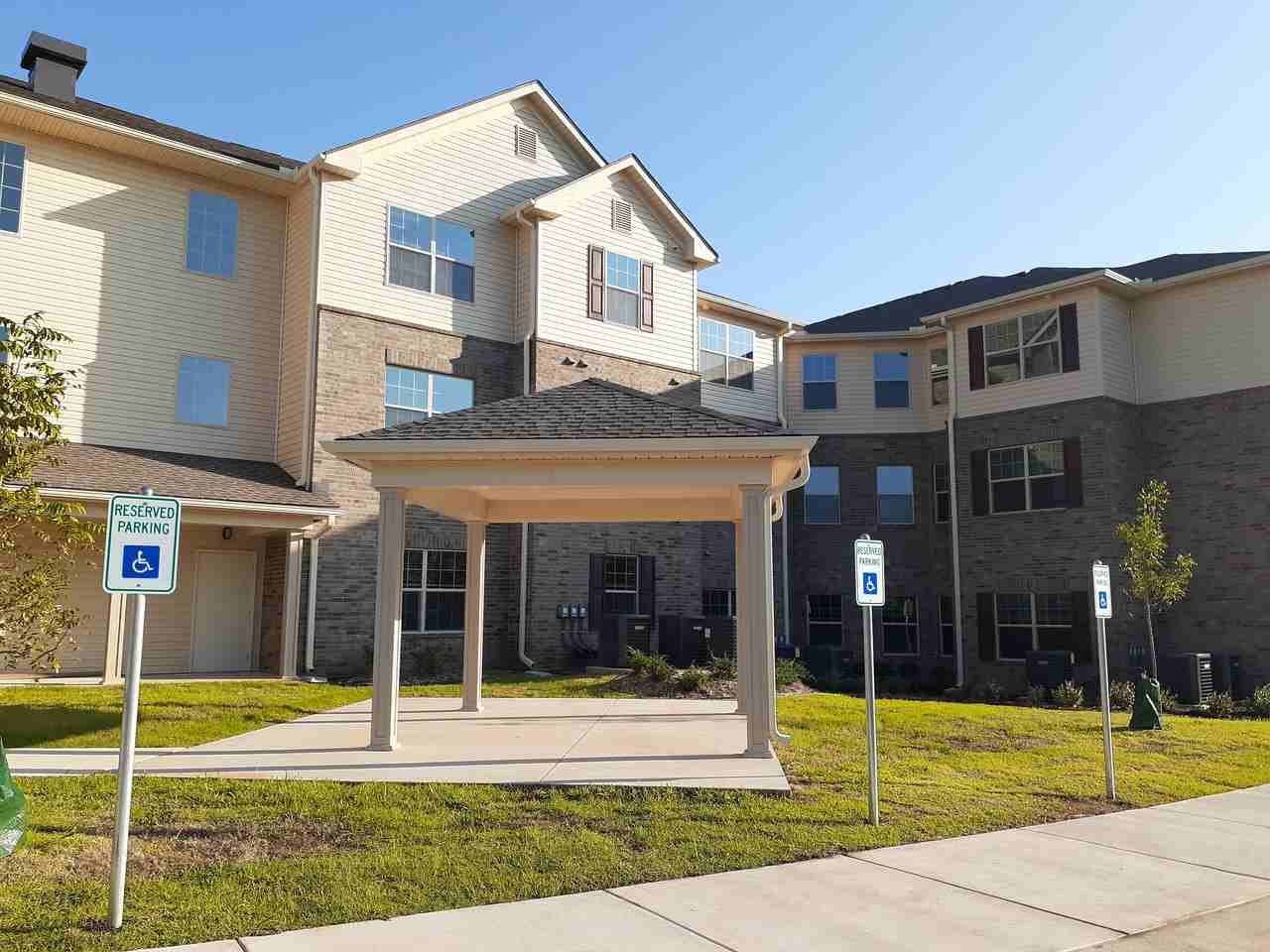 Surrey Hills Estates - Photo 2 of 13