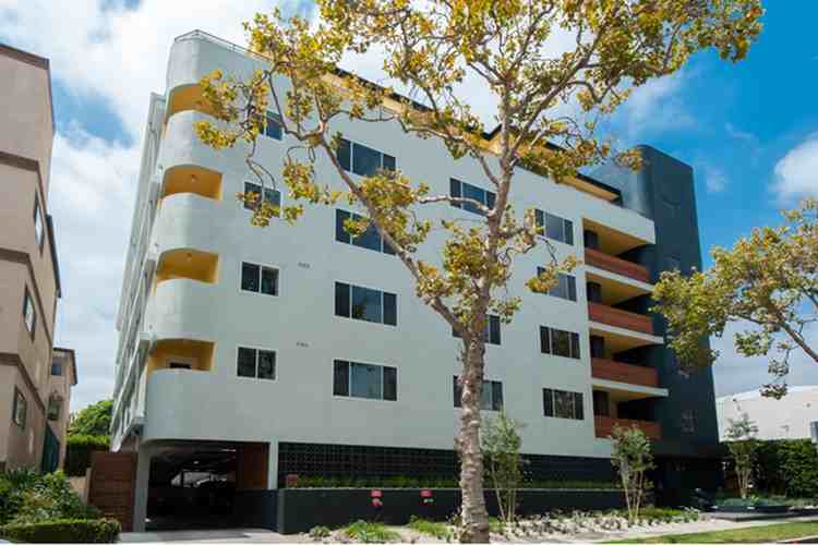 131 South Maple Drive - Photo 6 of 50