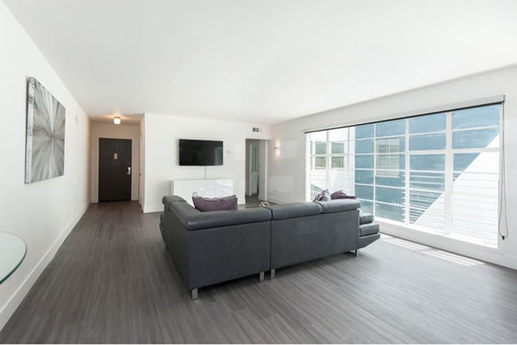 131 South Maple Drive - Photo 5 of 50