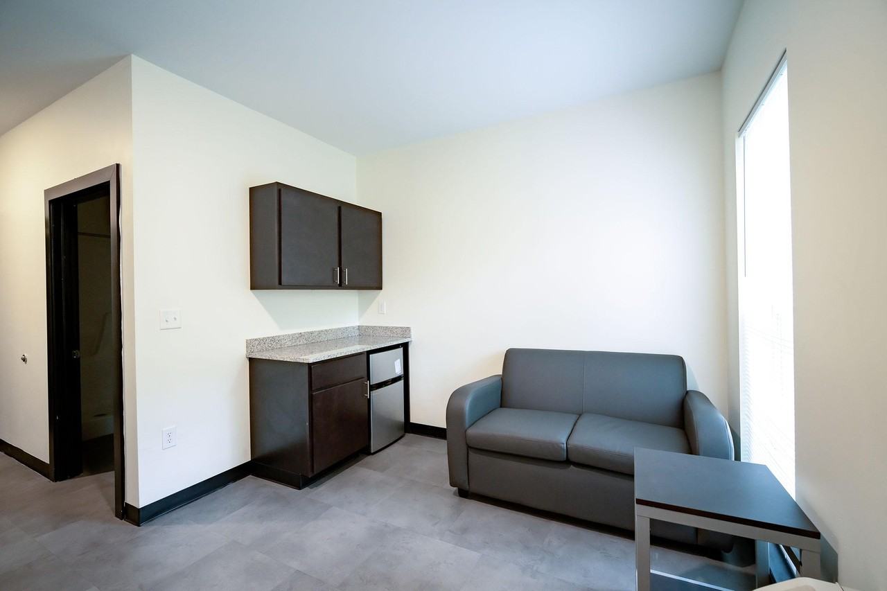 3 Square - Photo 4 of 50