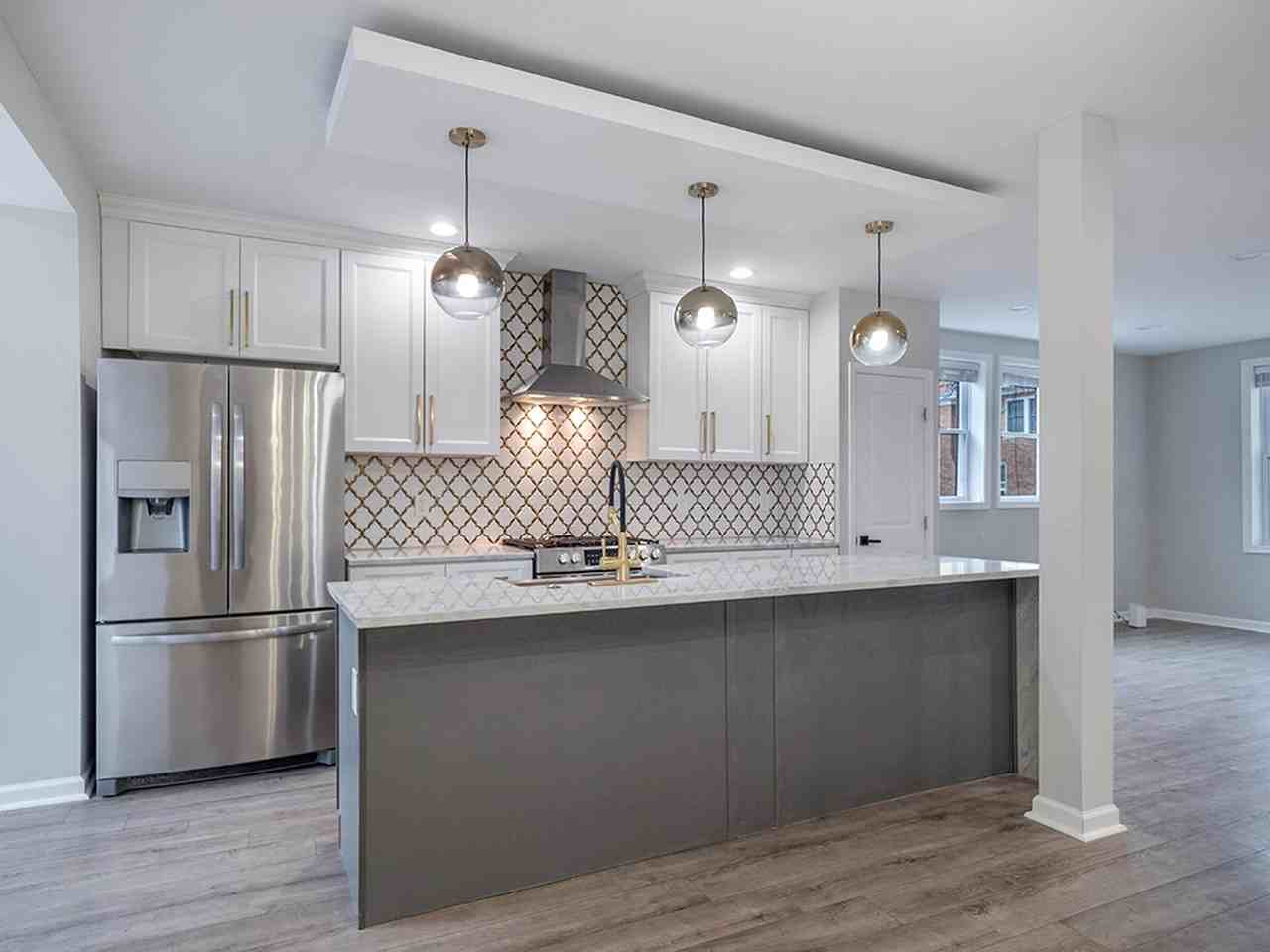 Recently updated Brightwood townhouse near Takoma Park Apartments