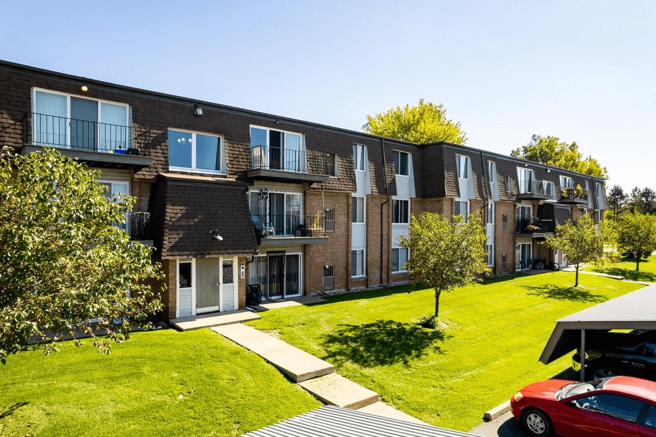 Greens Lake Apartments - Photo 6 of 46