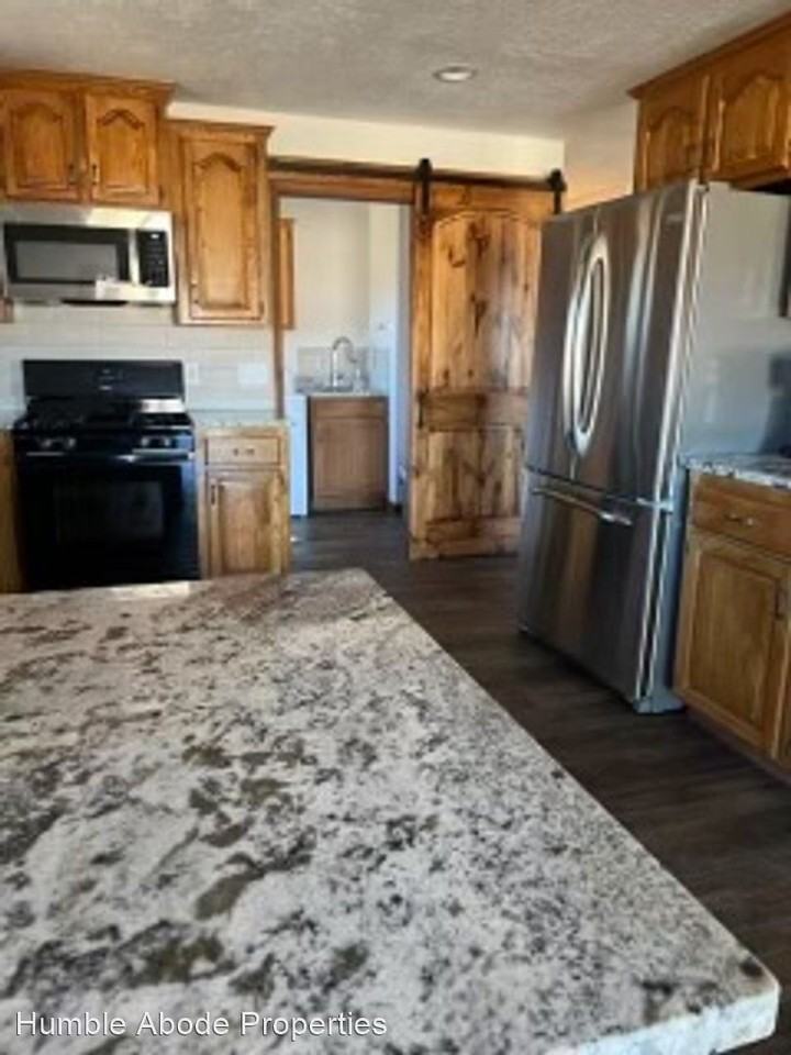 6230 S Farm Road 241 - Photo 2 of 6