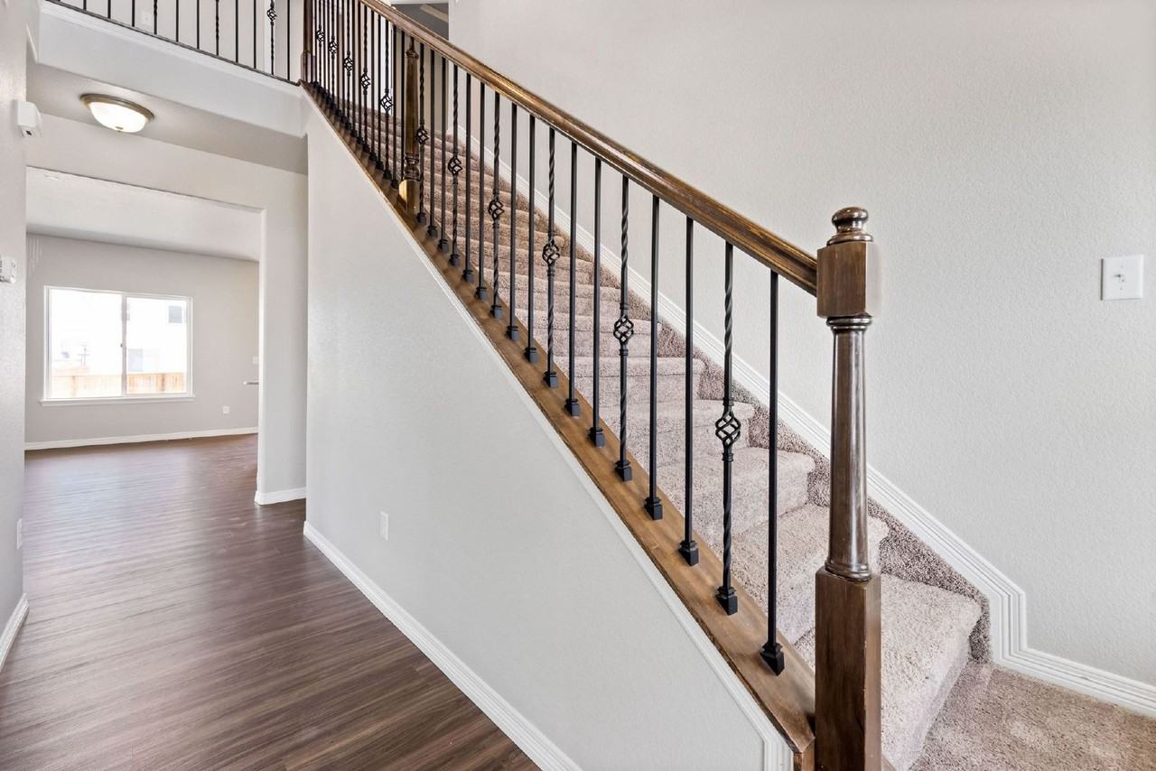 5694 Olathe Ave - Photo 3 of 19