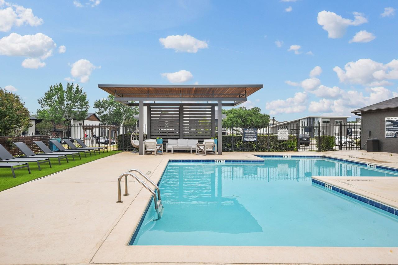 Hazelwood Apartment Homes Apartments 1600 Rice Rd, Tyler, TX 75703