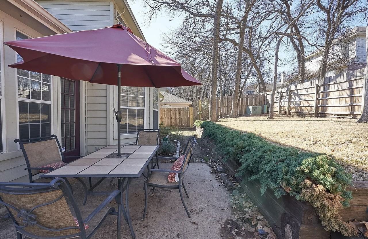 1458 Pacific Pl #NA - Photo 3 of 15