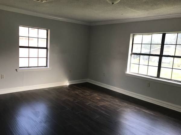 4831 Community Ave #NA - Photo 3 of 7