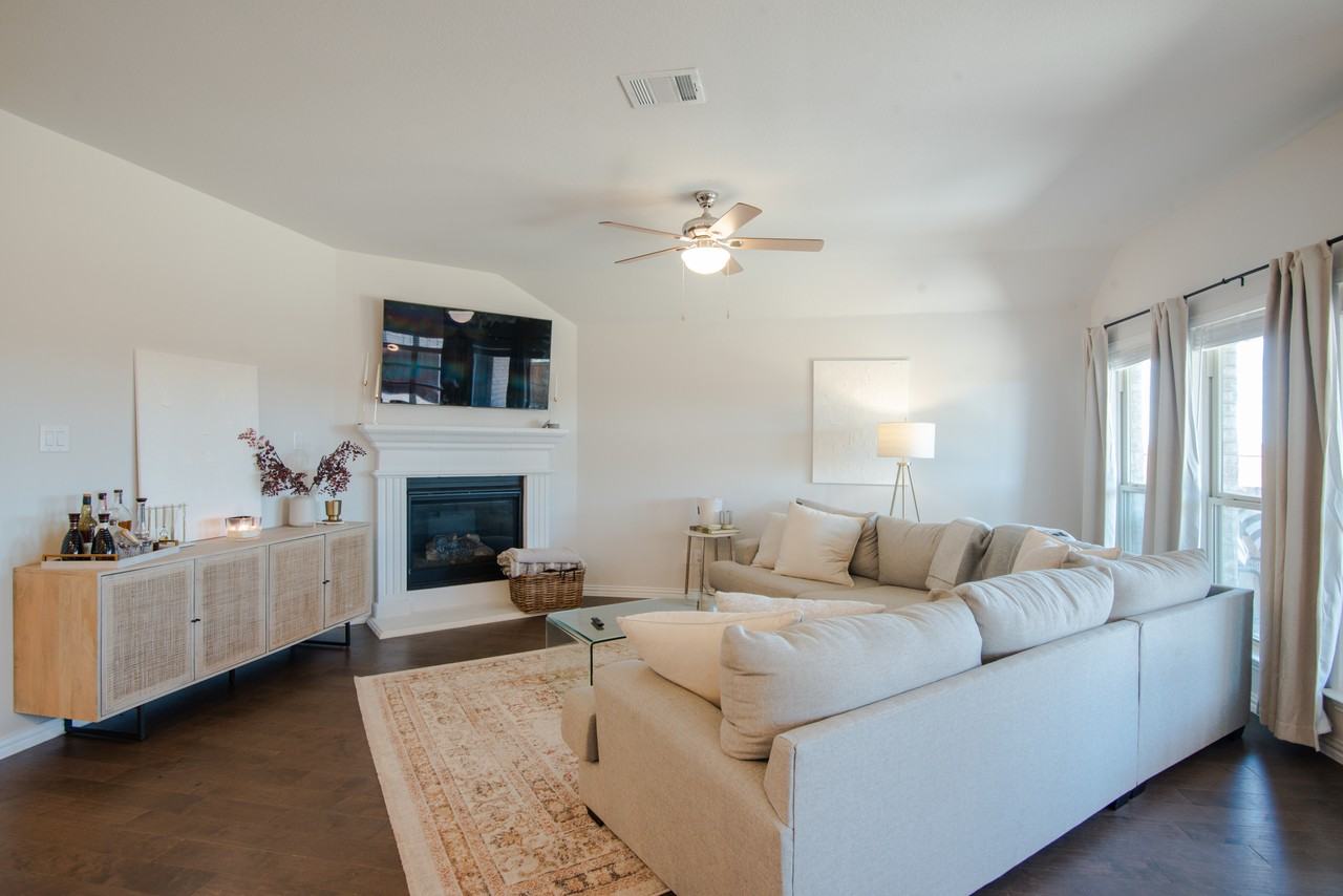 1288 Binfield Dr #NA - Photo 2 of 21