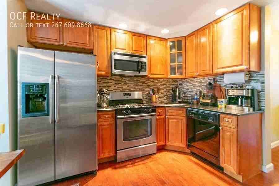 1008 S 5th St - Photo 3 of 19