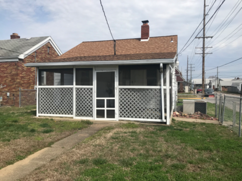 761 E Delaware St - Photo 7 of 21