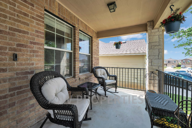 9208 Bellgrove Ct - Photo 2 of 34