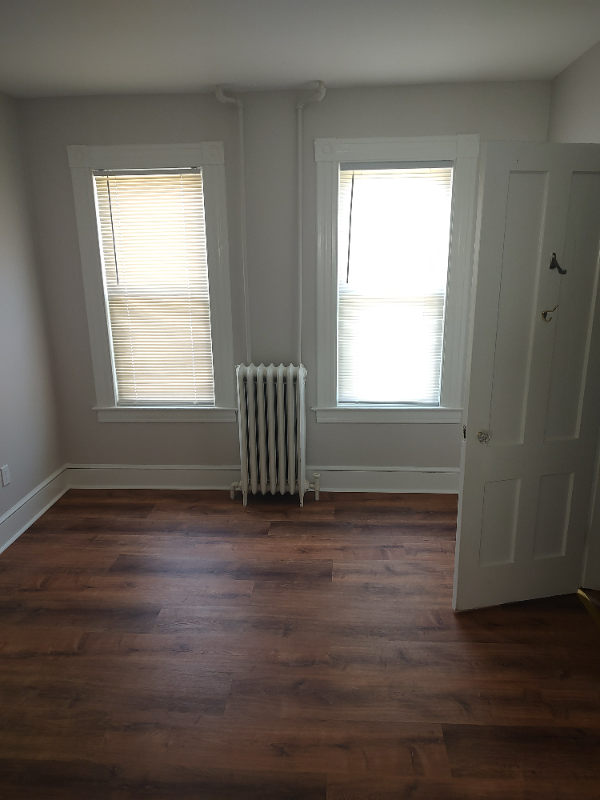 223 Poquonock Ave - Photo 2 of 8