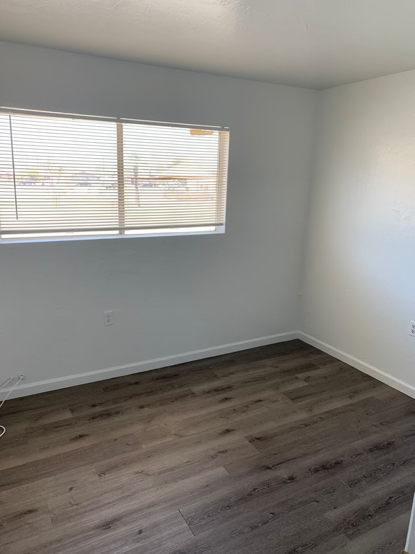 190 W Alamo St #C - Photo 7 of 9