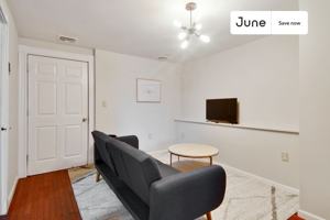 featured image of 11 Linden St #1