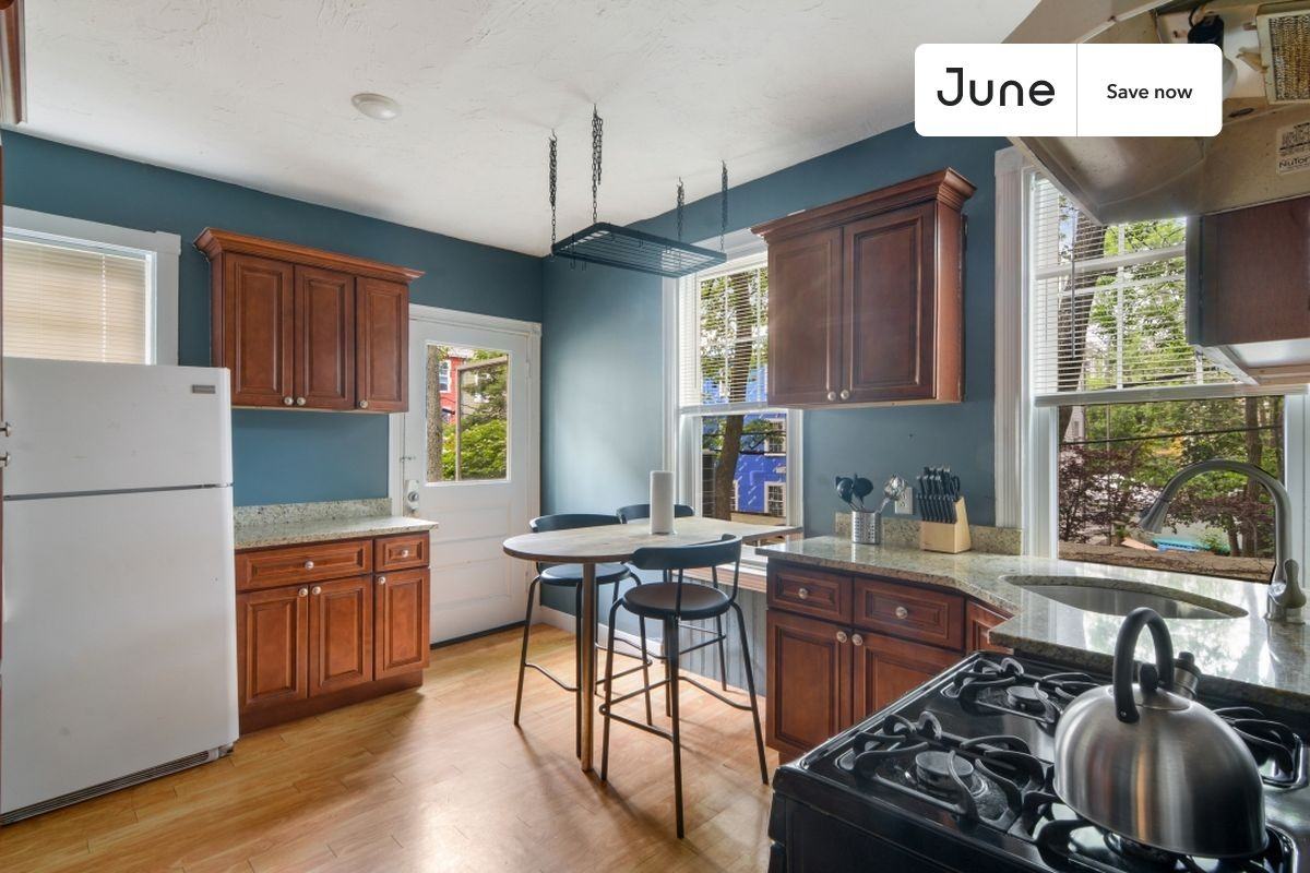 19 Putnam Ave - Photo 5 of 33