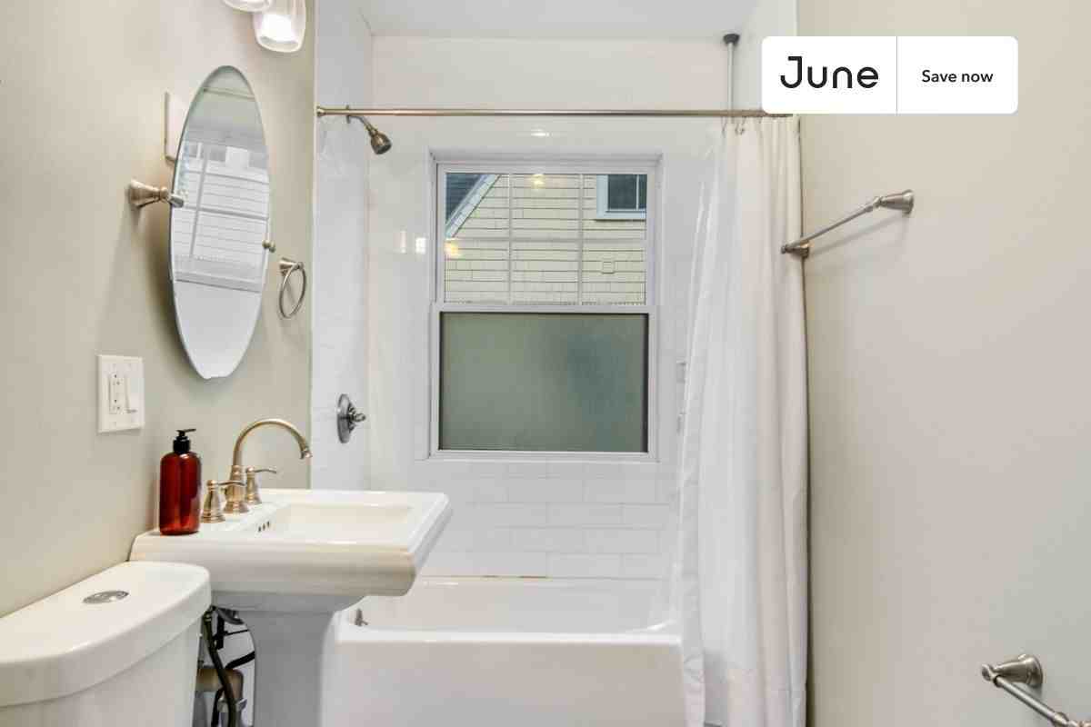 19 Putnam Ave - Photo 7 of 33