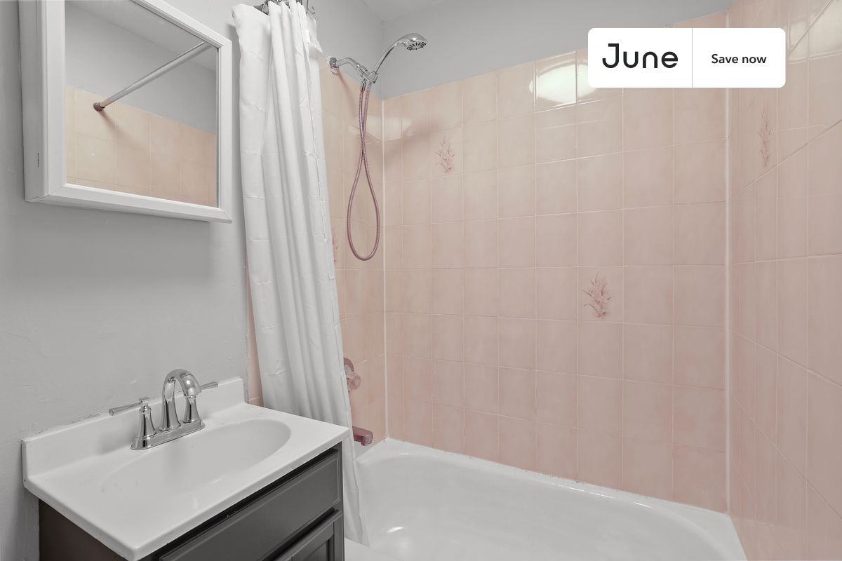 247 West 63rd Street #4D - Photo 5 of 10