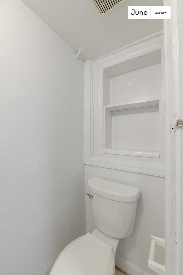 1443 Parkwood Pl Nw #B - Photo 5 of 9