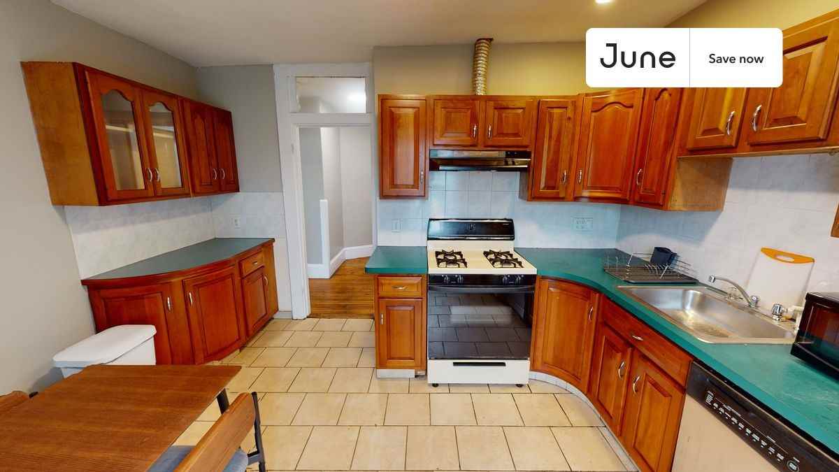 76 Easton St - Photo 5 of 30