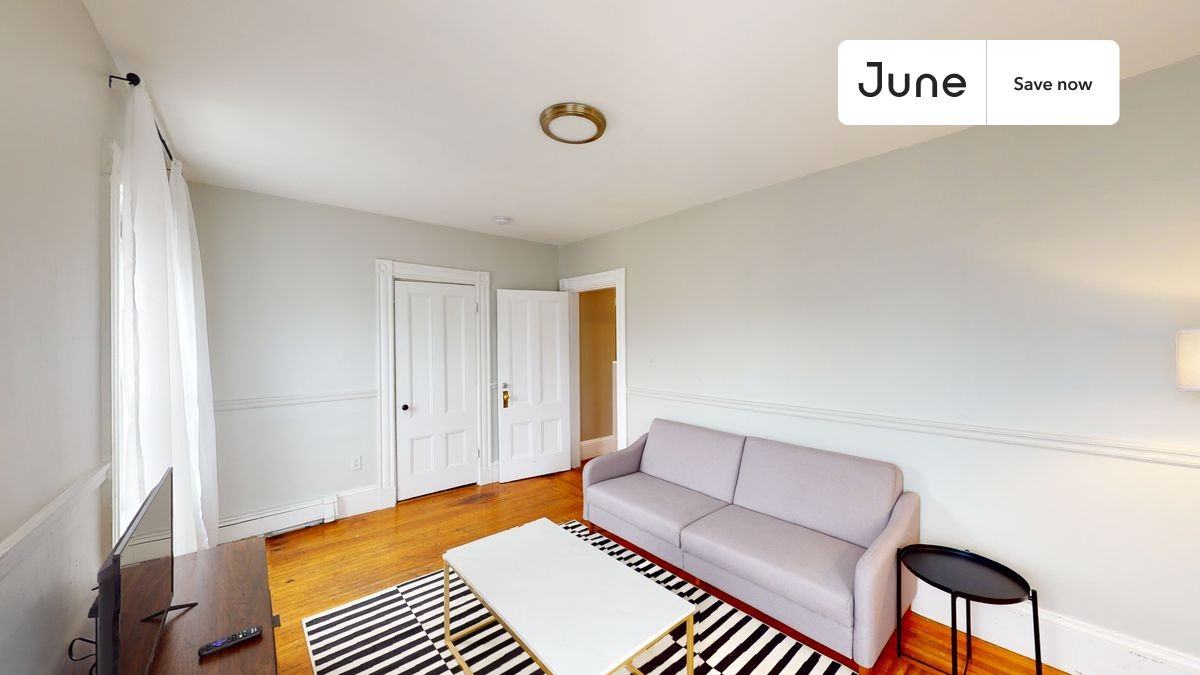 76 Easton St - Photo 7 of 30
