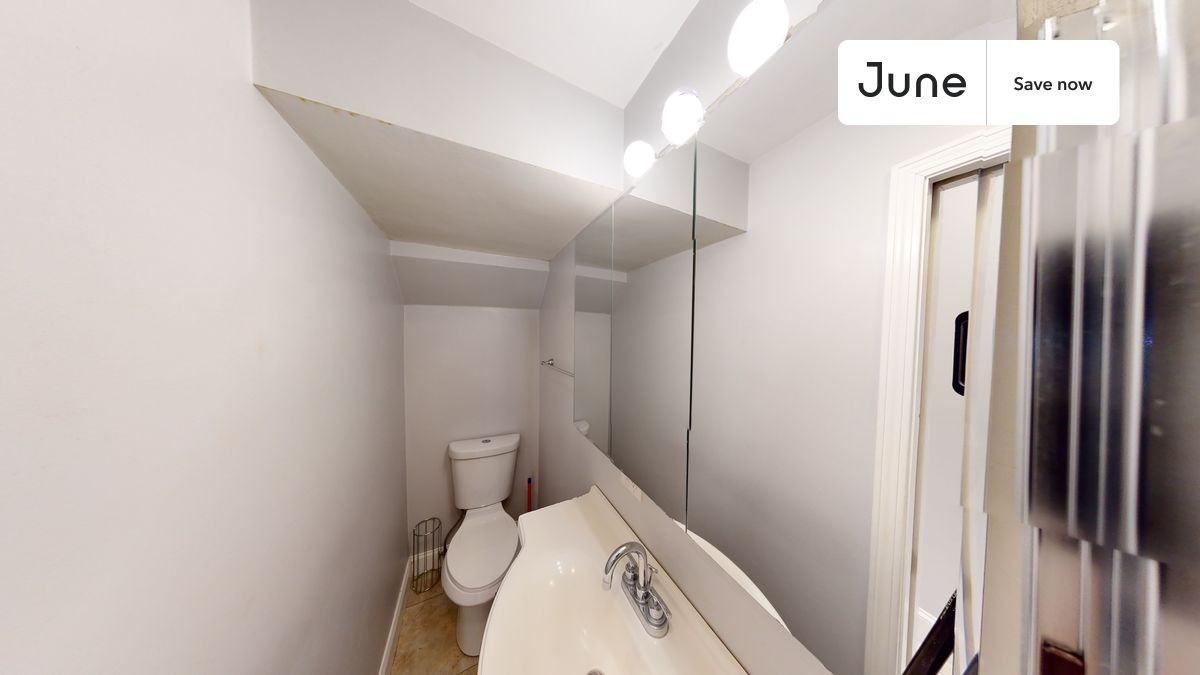 21 Rossmore St #1 - Photo 6 of 17