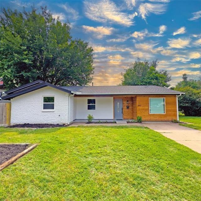 2917 Douglas Ave - Photo 3 of 24
