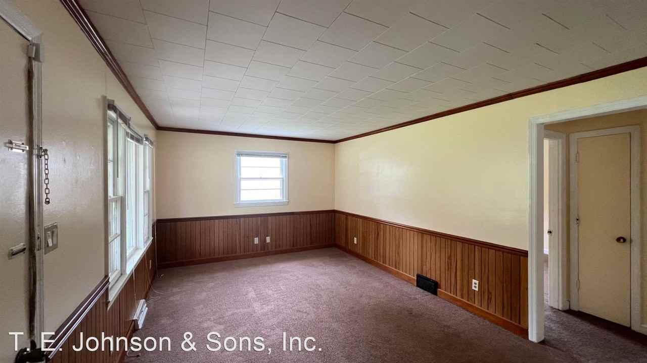 2924 Cockerham St - Photo 2 of 9