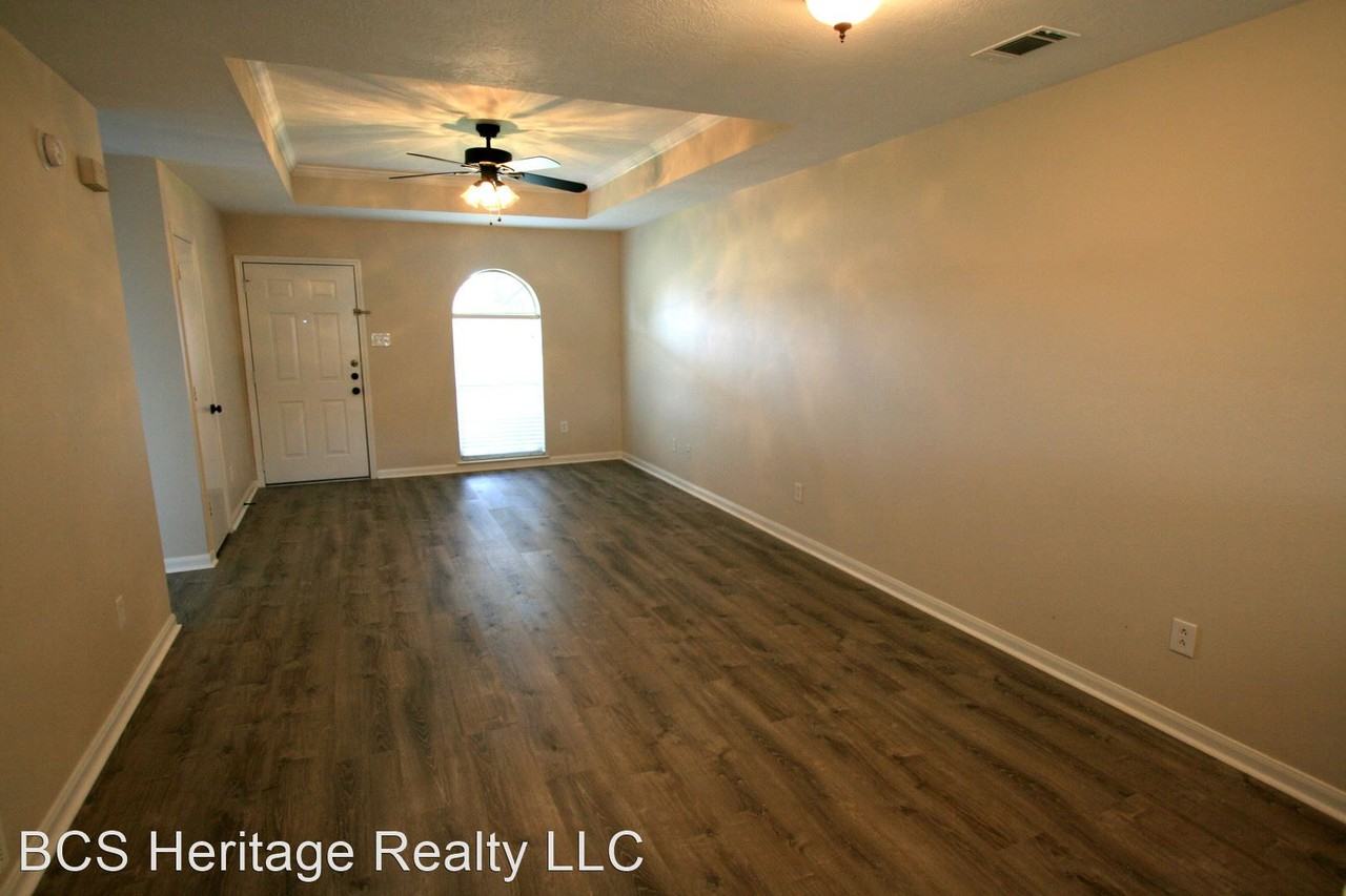 901 Camellia - Photo 3 of 15