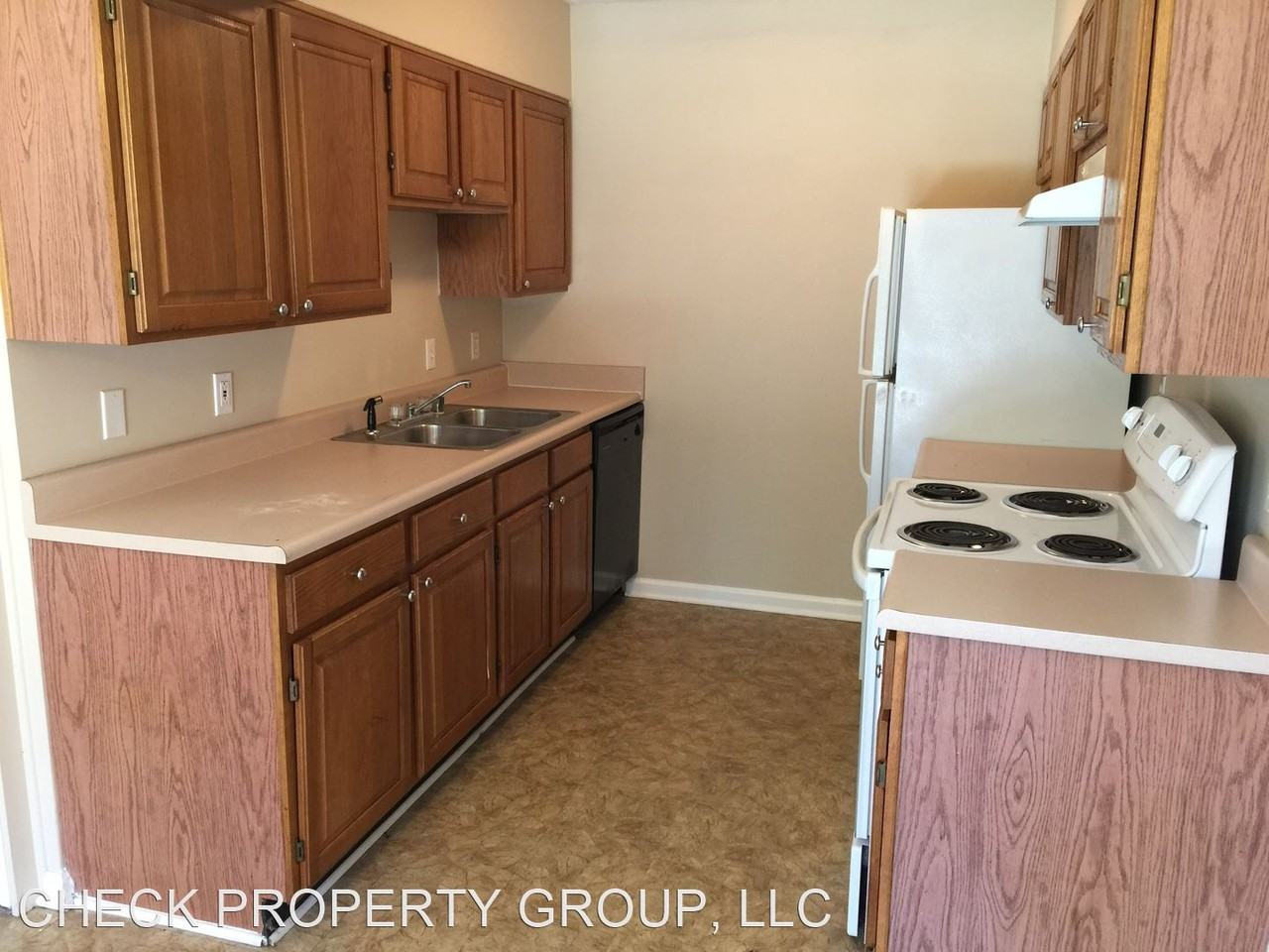 2020-2026 Leland Drive 4-Plex - Photo 2 of 20