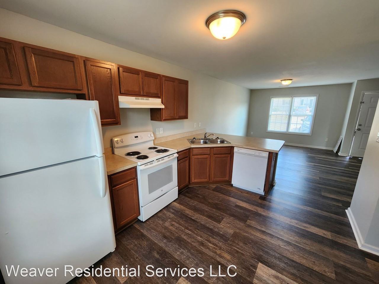 64 Coats Cir - Photo 3 of 6