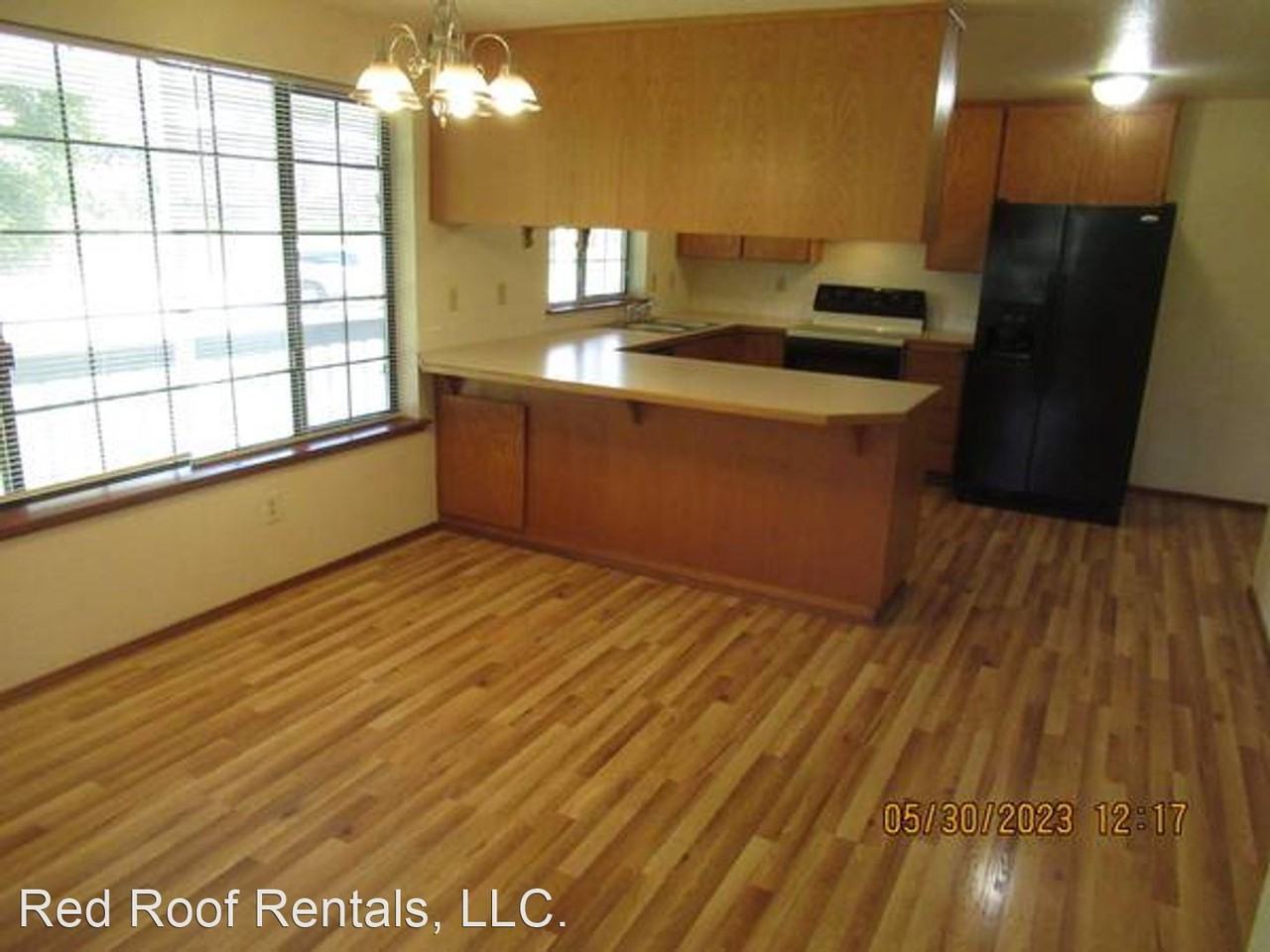 22712 82nd Ave E - Photo 3 of 10