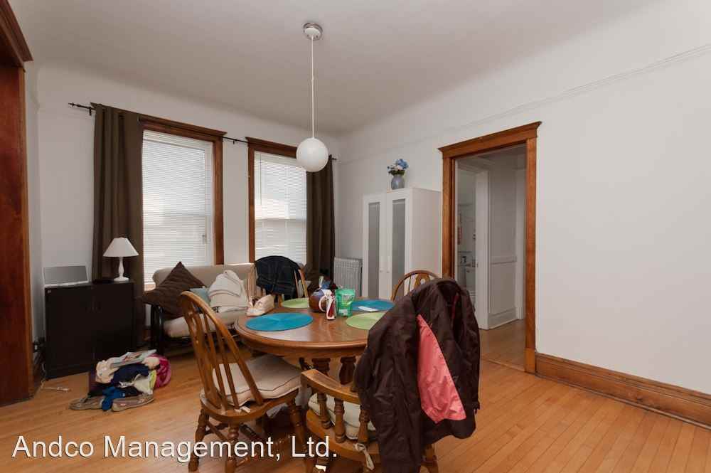 1015-17 School/3259 Kenmore - Photo 2 of 9