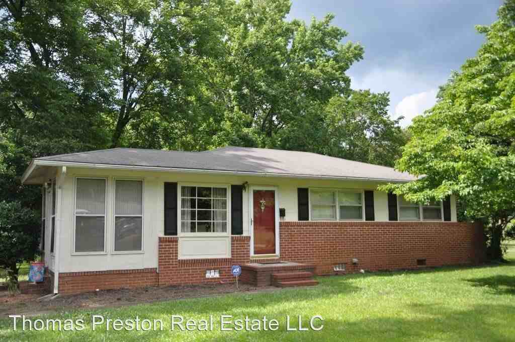 577 Belmont St - Photo 2 of 13