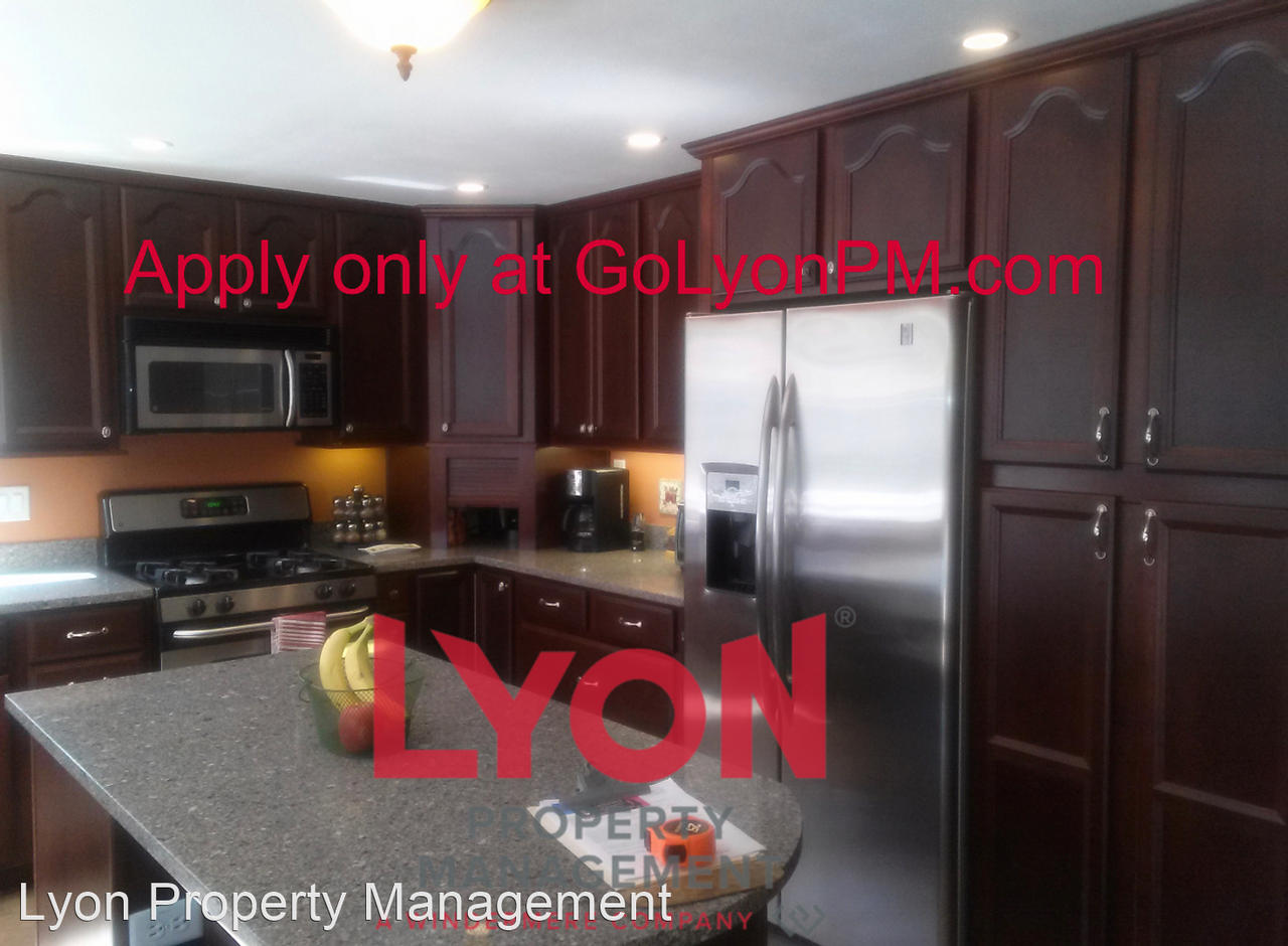 2717 Escobar Way - Photo 2 of 5