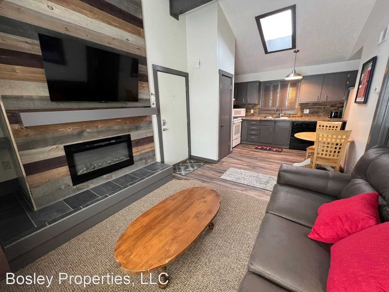 Portage Village Upper East Apartments 4440 4440 & 4600 4th Avenue