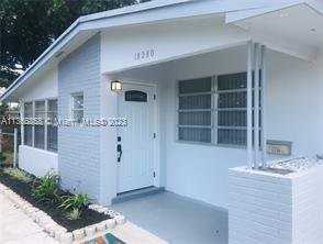 18280 S Glades Dr - Photo 2 of 8