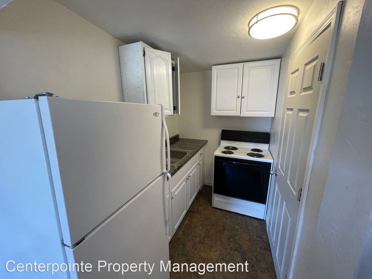 231 Maple St - Photo 3 of 9