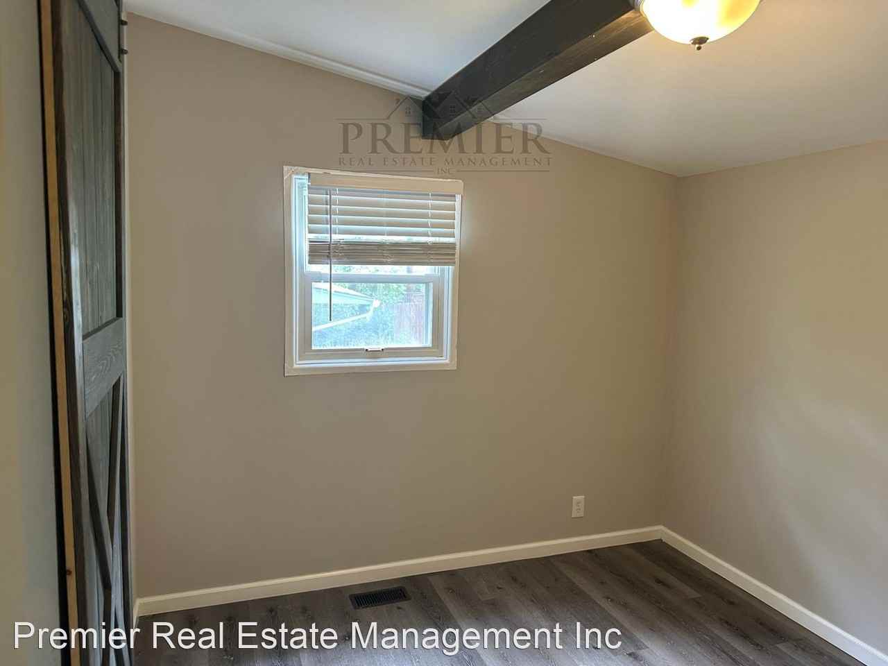 18607 E 5th Ter N - Photo 2 of 50