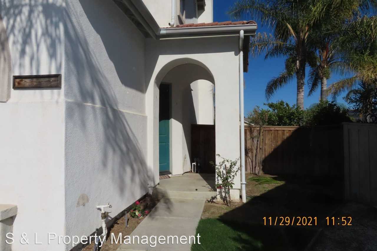 30152 Friendly Cir - Photo 2 of 36