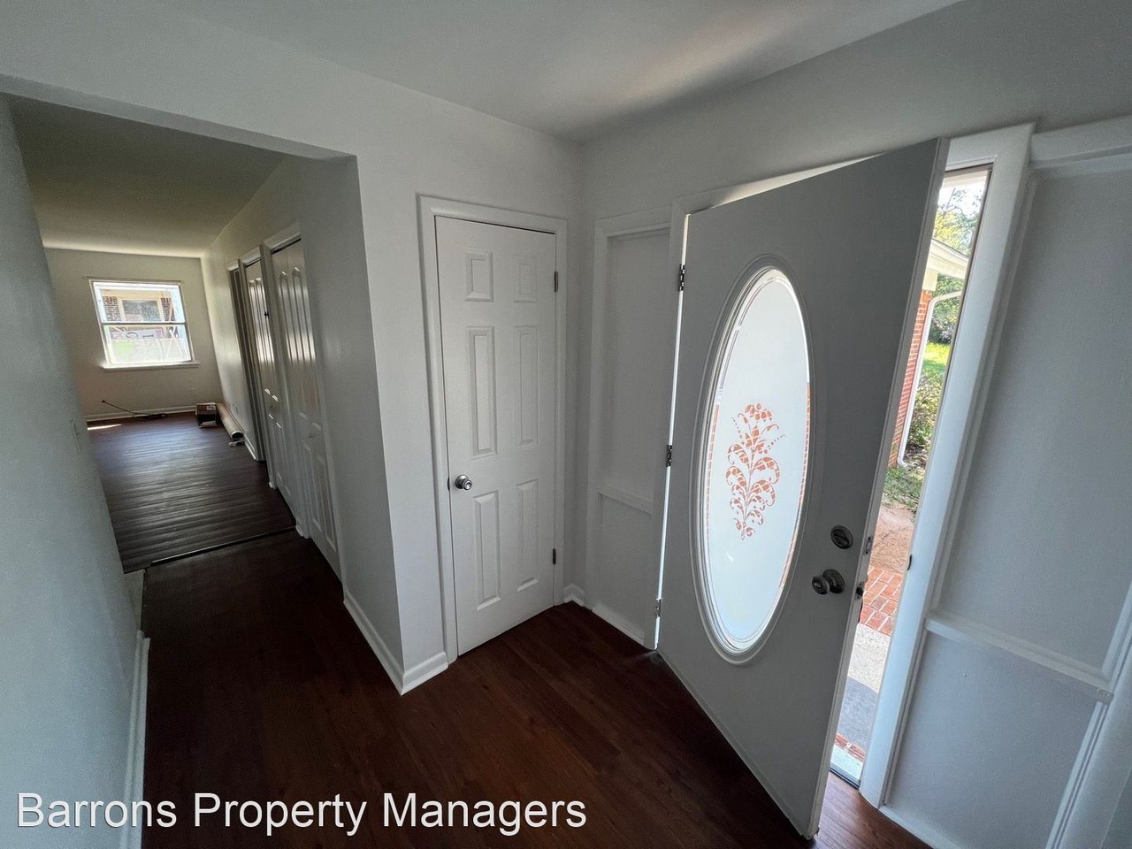 5820 San Gabriel Dr - Photo 2 of 19