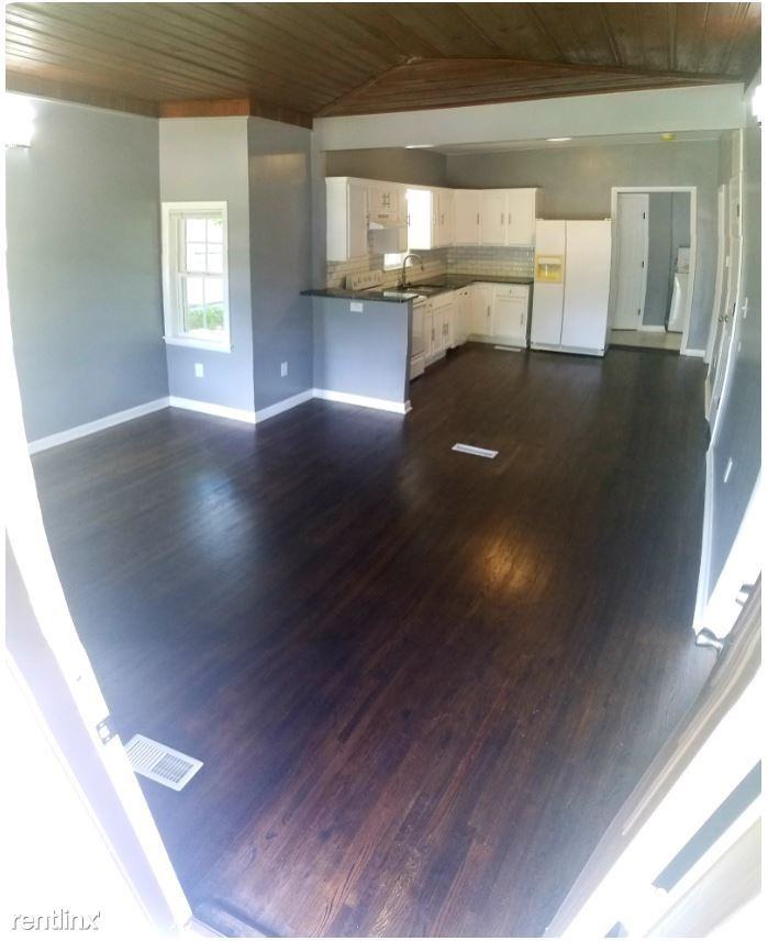 415 E Oklahoma St - Photo 3 of 22